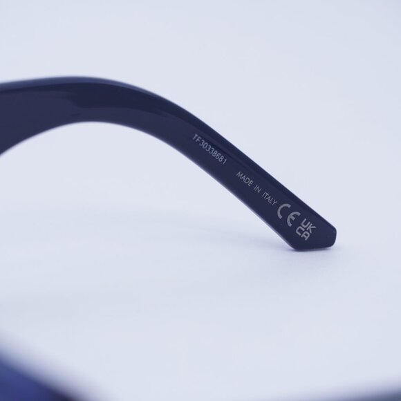 Dior WILDIOR S2U 30B0 Sunglasses Translucent Blue Rectangle Frame, Blue Lenses - Picture 9 of 11